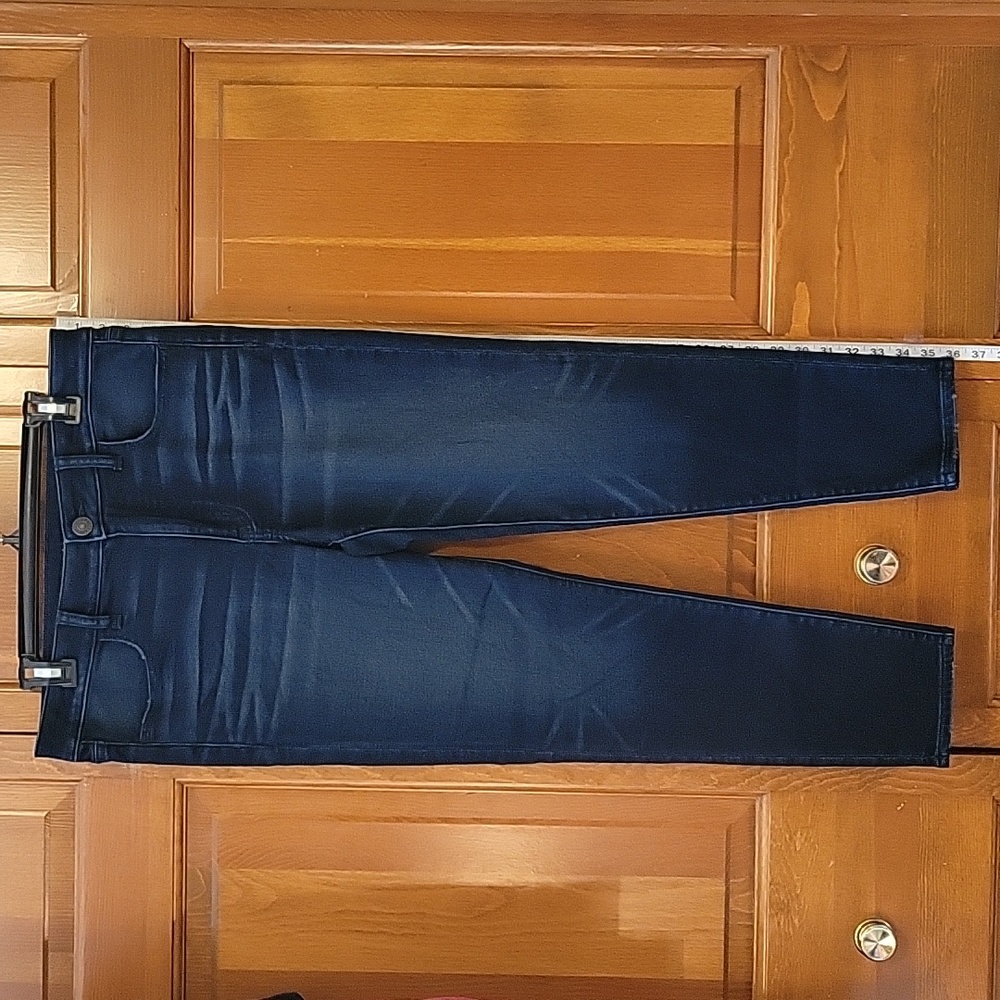 American Eagle Super Stretch Blue Jeans
